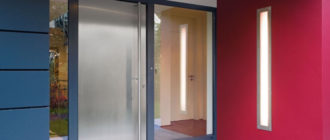 Алюминиевые двери для коттеджей: сочетание стиля и надежности